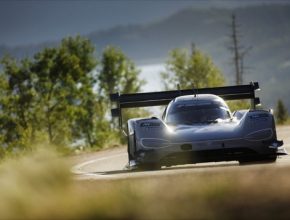 Zdokonalený Volkswagen ID. R bude řídit Romain Dumas, vítěz z Pikes Peaku
