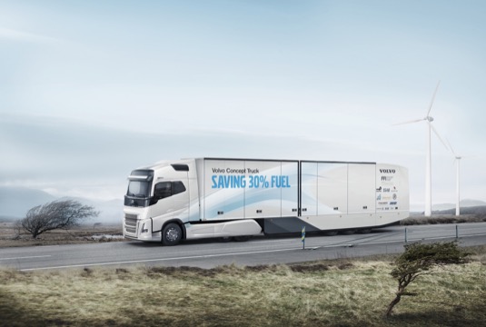 Společnost Volvo Trucks od počátku 90. let minulého století snížila spotřebu paliva nových nákladních vozidel přibližně o jednu pětinu. Srovnání platí pro model Volvo F12 z r. 1991 a Volvo FH13 z roku 2016.