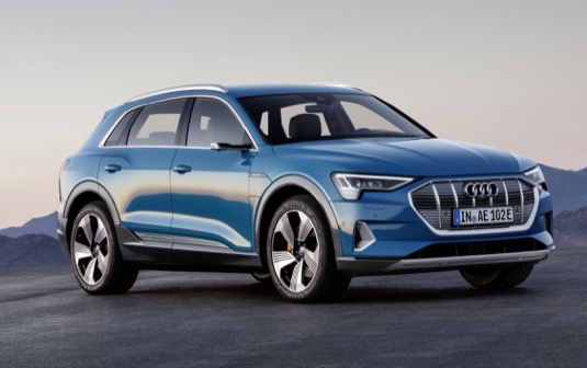 auto elektromobil Audi e-tron