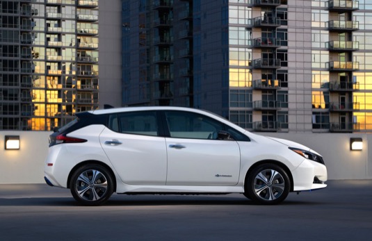 auto elektromobily Nissan Leaf e+