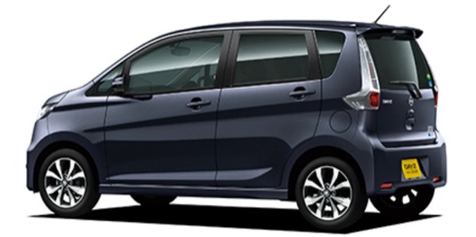 Nissan Dayz nebo také Mitsubishi eK se vyrábí už od roku 2001. Kei cars je speciální kategorie osobních aut v Japonsku, jde o ta nejmenší auta, která už ale mohou jezdit po dálnici.
