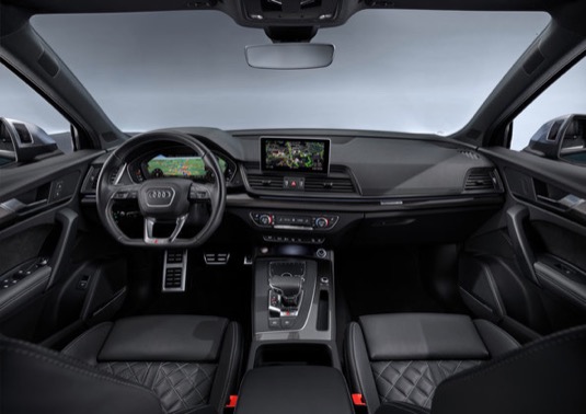 Interiér Audi SQ5 TDI