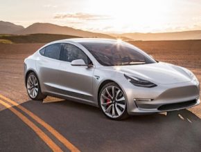 auto elektromobil Tesla Model 3