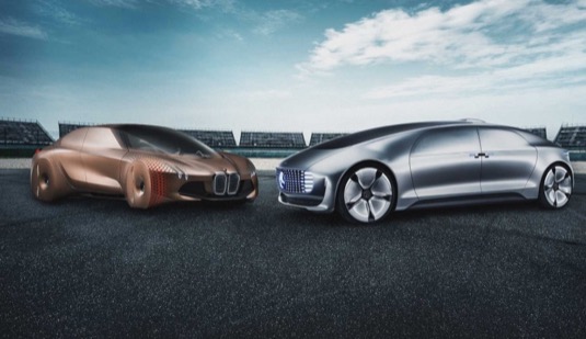 auto BMW Daimler autonomní robotické řízení elektromobily
