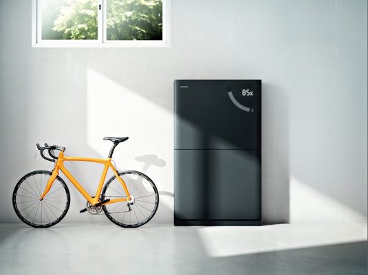 Lithium-iontové úložiště kombinuje inteligentní a bezpečný energetický management s moderním designem.