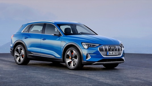 auto elektromobil Audi e-tron
