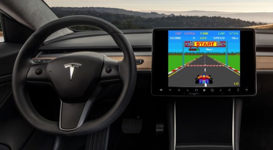 auto elektromobil Tesla Model 3 videohry