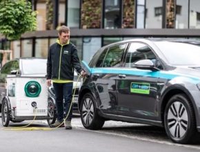 auto mobilní nabíjecí stanice E-Mona nabíjí elektromobily Car4Way