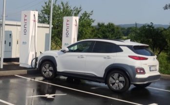 Hyundai Kona Electric u nabíjecí stanice Ionity Ilirska Bistrica