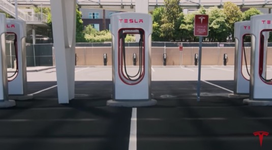 nabíjecí stanice Tesla Supercharger V3 Las Vegas Caesars Palace