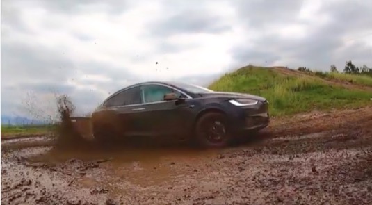 auto elektromobil Tesla Model X