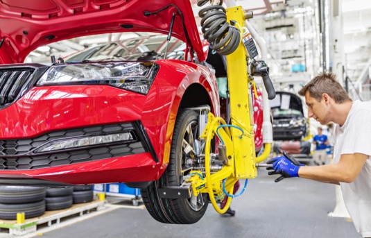 auto výroba Škoda Superb