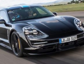auto elektromobil Porsche Taycan