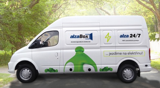 Elektrická dodávka Maxus EV80 od čínské společnosti SAIC nabízí nákladový prostor 10,2 až 11,5 m3. Měří 5700 mm na délku, 1998 mm na šířku a 2345 mm na výšku, rozvor činí 3850 mm. Uveze až 955 kg nákladu a ujede v běžném provozu kolem 180 km na jedno nabití.