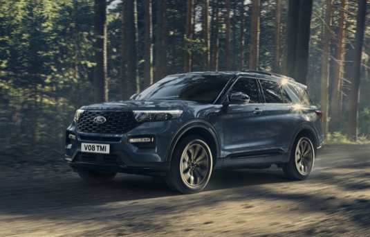 Tři nové hybridní Fordy kategorie SUV ukazují cestu, kterou se automobilka na evropském trhu bude v nejbližší době ubírat