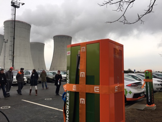 rychlonabíjecí stanice pro elektromobily ČEZ Dukovany jaderná elektrárna