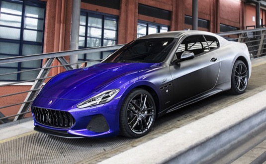 Každý ze tří vozů má jedinečné stupňované barevné schéma inspirované vozem GranTurismo Zéda, které oslavuje poslední den výroby Maserati GranTurismo.