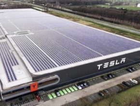 auto továrna Tesla Tillburg Nizozemsko