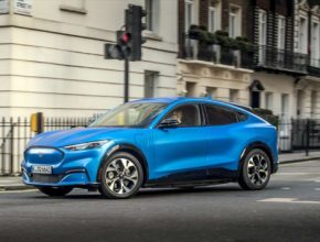 Mustang Mach-E přijíždí do Evropy, aby podpořil sílící zájem o automobily s elektrickým pohonem. Veřejnosti se představí v Londýně na speciální akci „Go Electric“