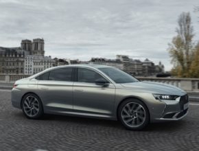 auto plug-in hybrid DS9 E-Tense