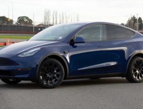 auto elektromobil Tesla Model Y