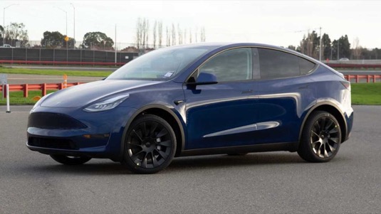 auto elektromobil Tesla Model Y