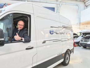Jde o dosud největší objednávkuz čistě elektrických vozů e-Crafter. Chronopost spoléhá na přepravu s nulovými lokálními emisemi.