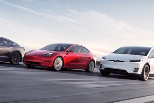 auto elektromobily Tesla