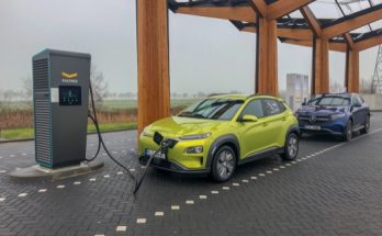 Cesta elektromobilů Mercedes-Benz EQC a Hyundai Kona Electric z Česka do Amsterdamu a zase zpátky