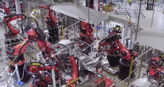 auto elektromobily výroba Tesla Gigatovárna 3 Šanghaj