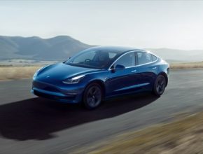 auto elektromobil Tesla Model 3