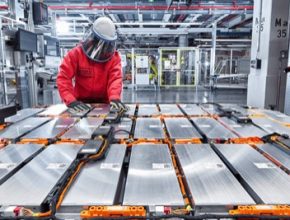 auto elektromobily výroba baterií pro elektromobil Audi e-tron
