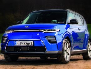 Tržní podíl vozů Kia v Evropě během první poloviny roku 2020 vzrostl na 3,5 %. Prodeje elektrifikovaných vozů Kia i přes celkový pokles trhu rostou o 17,6 %. Hybridy a elektromobily nyní tvoří plnou čtvrtinu evropských prodejů značky Kia. Prodeje čistých elektromobilů oproti roku 2019 rostou o 65 %; počty prodaných plug-in hybridů o 29,4 %.