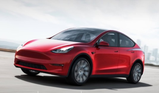 auto elektromobil Tesla Model Y