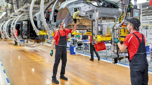 auto výroba elektromobilů Porsche Lipsko továrna