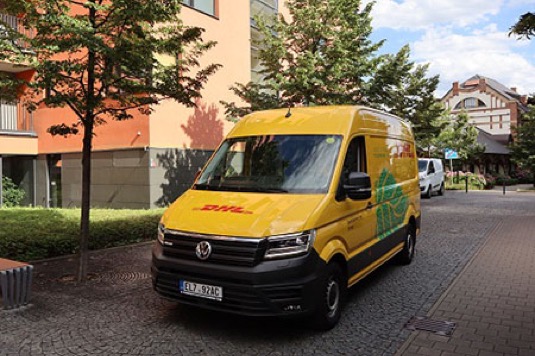 Bohaté zkušenosti s denním provozem e-dodávek VW Crafter a cargo elektrokol v centru metropole má i společnost DHL Express (Czech Republic) s.r.o. , ty zazní na konferenci Elektromobilita 2020. Auta budou zájemcům k dispozici pro testovací jízdy.