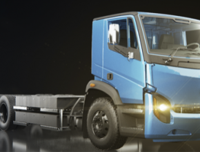 Těžký elektrický nákladní vůz Lion8 může být vybaven až 480kWh baterií pro výkon až 350 kW/3500 Nm.