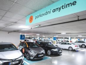 V rámci první fáze bude možné bezplatně parkovat v pražském obchodním centru Galerie Butovice.