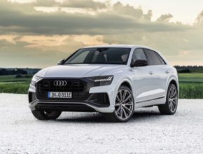 auto Audi Q8 TFSI e quattro