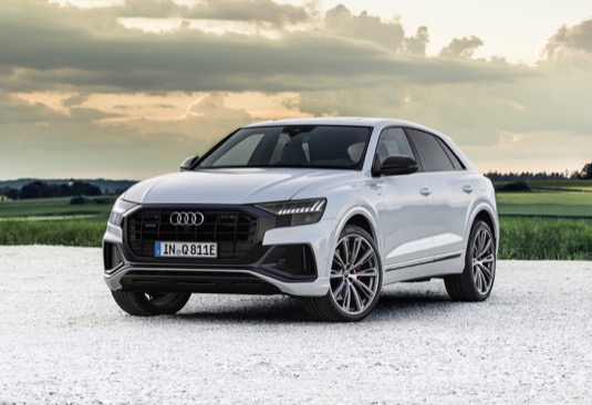 auto Audi Q8 TFSI e quattro