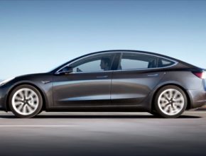 auto elektromobil Tesla Model 3