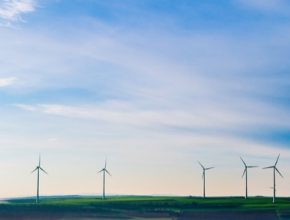 Pouhé zavedení nového právního institutu k rozvoji komunitní energetiky nepovede. Případové studie ze zahraničí ukazují, že jedním ze základních hnacích motorů rozvoje komunitní energetiky je vhodně nastavená finanční podpora. Co se osvědčilo a na co si naopak dát pozor?