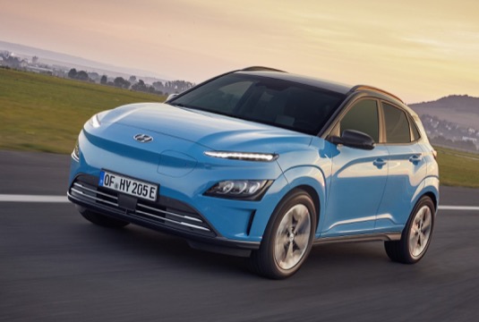 Nový Hyundai Kona Electric přichází s čistším designem, zdůrazňujícím čistotu elektrické mobility