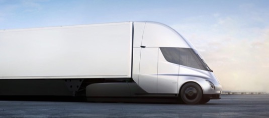 auto elektromobil elektrický tahač Tesla Semi