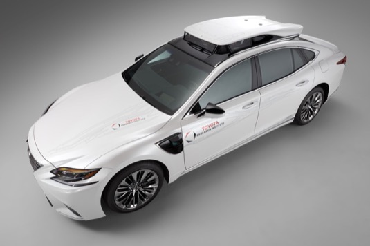 auto výzkumný vůz Toyota