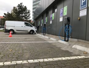 V rámci zkušebního provozu bude k dispozici možné využívat začátkem roku 2021 zatím 6 vozidel e-Golf a ID.3.