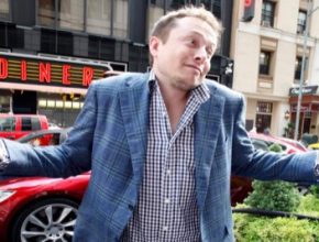 Elon Musk, spoluzakladatem a šéf společnosti Tesla