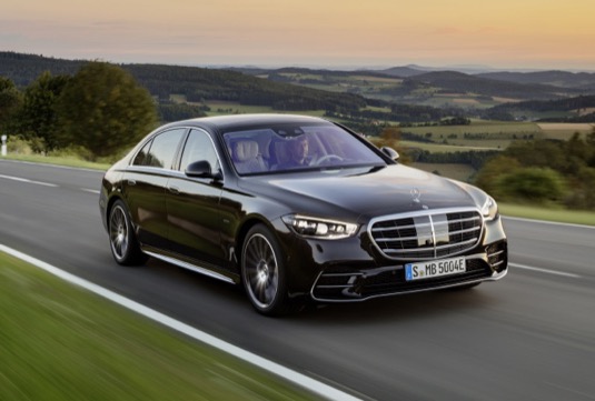 Podíl elektrifikovaných vozů na celkovém odbytu osobních modelů Mercedes vzrostl na 7,4 %.