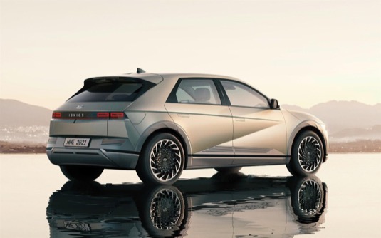 Kromě dalších elektromobilů bude zítra v Olomouci k vyzkoušení také horká novinka v podobě elektromobilu Hyundai Ioniq 5.
