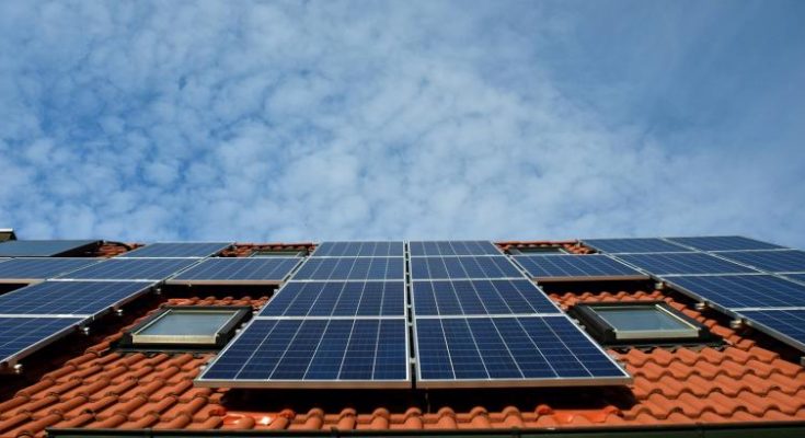 Praha má v oblasti obnovitelných zdrojů velké plány. Chce ve velkém začít budovat vlastní fotovoltaické solární elektrárny i kogenerační jednotky. foto: Magistrát hl. města Praha